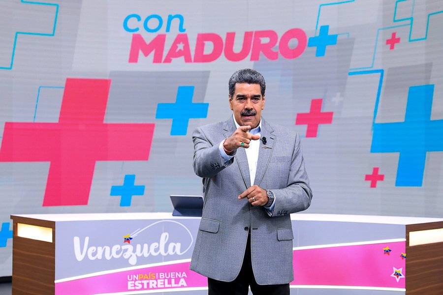 Con Maduro +
